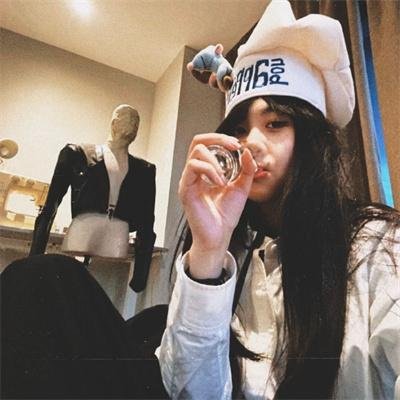 当我的指尖触碰到你的温度时